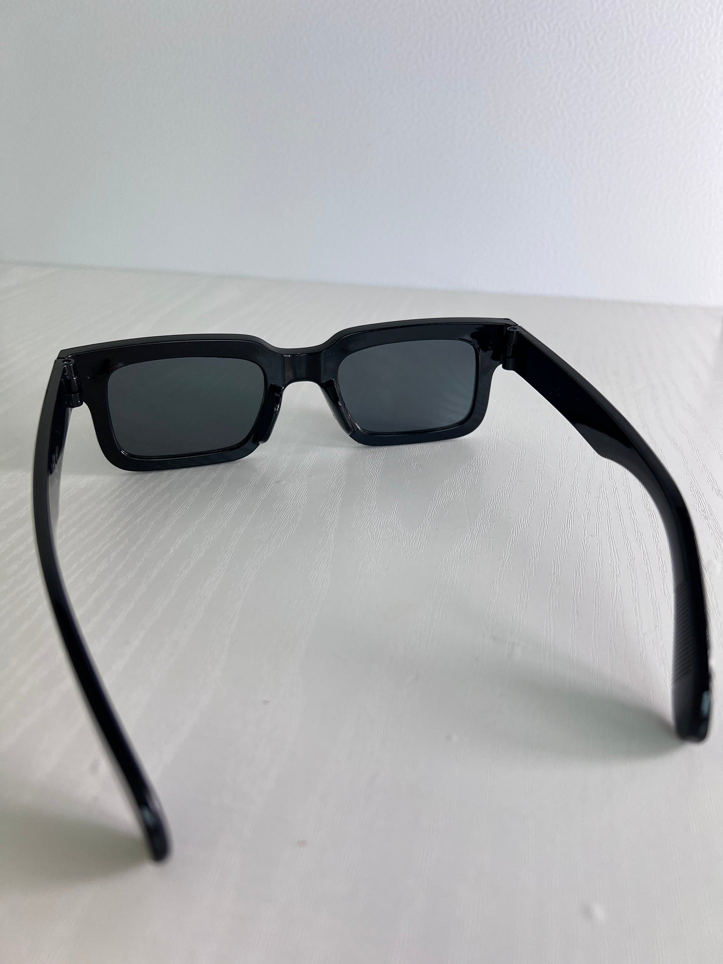Bond 007 black saulės akiniai