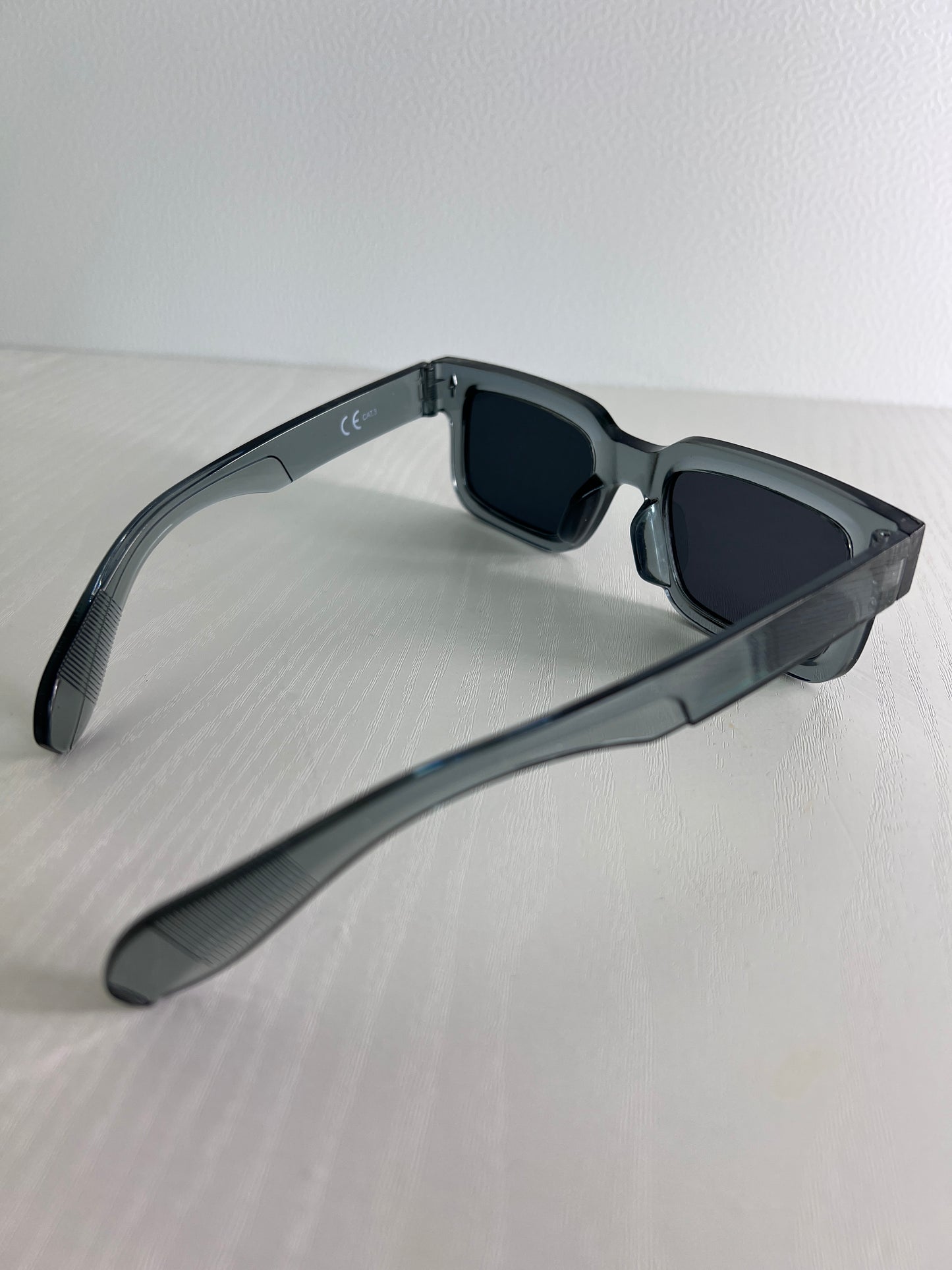 Bond 007 silver saulės akiniai