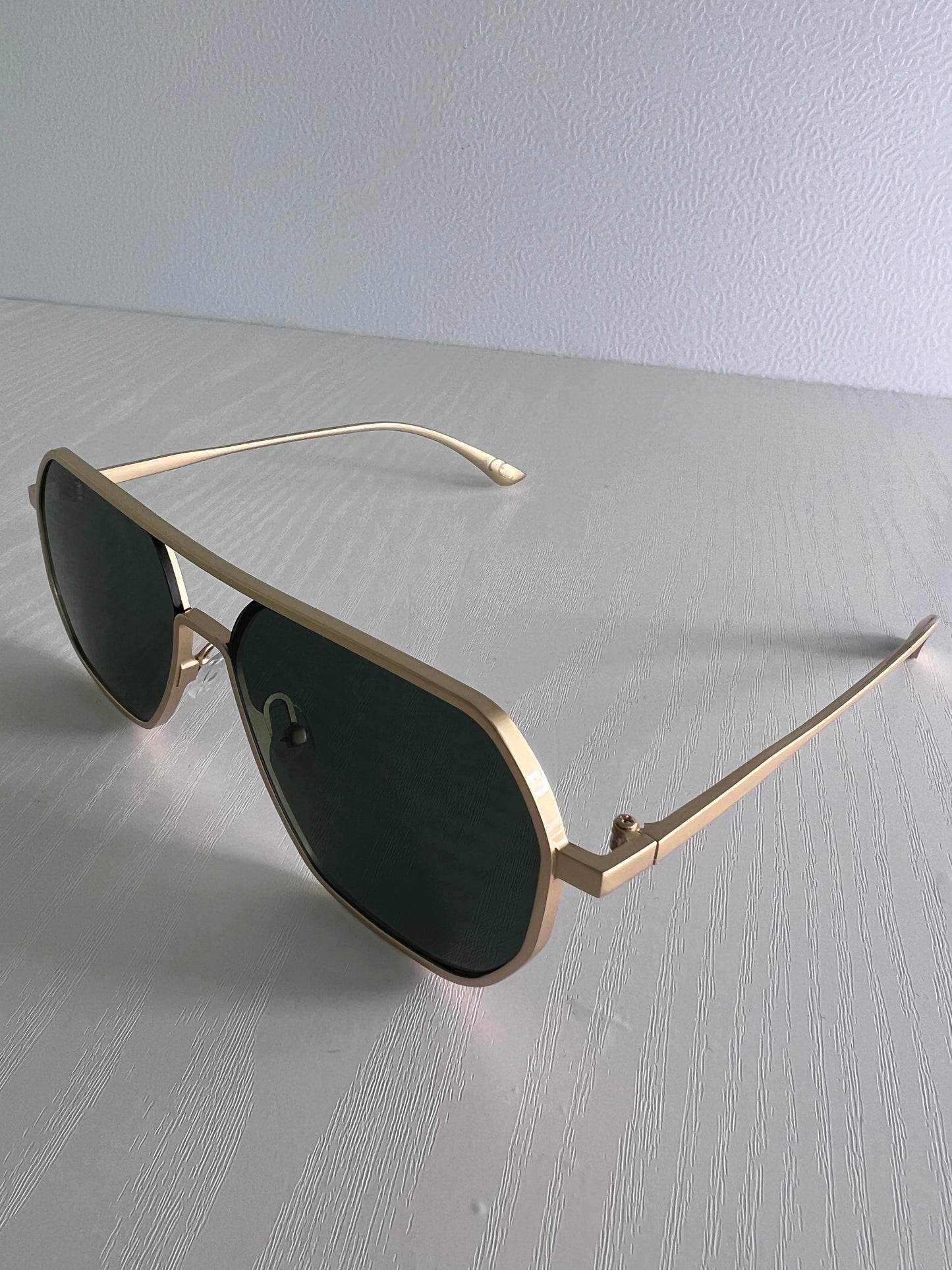 Pilot gold saulės akiniai