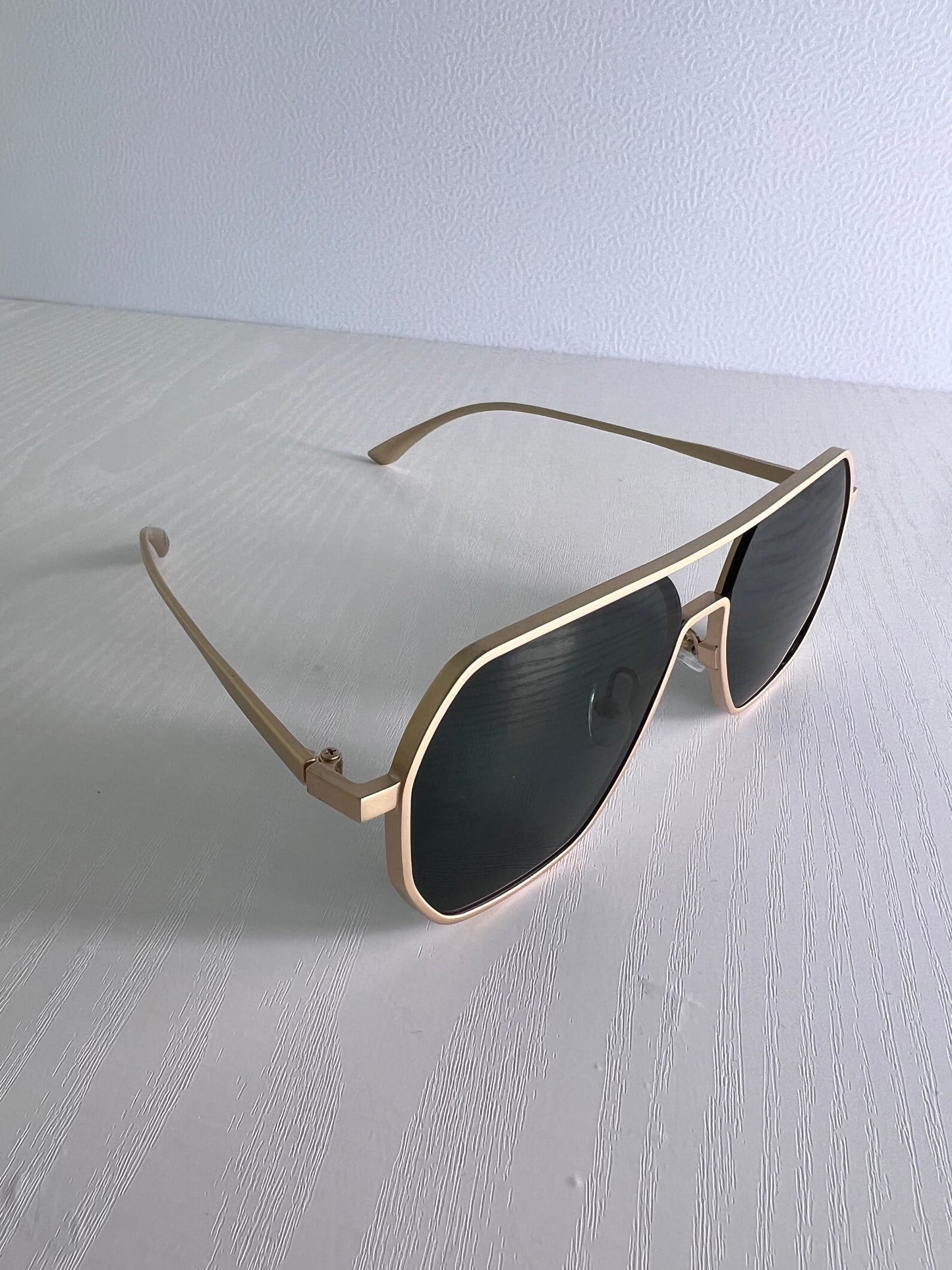 Pilot gold saulės akiniai