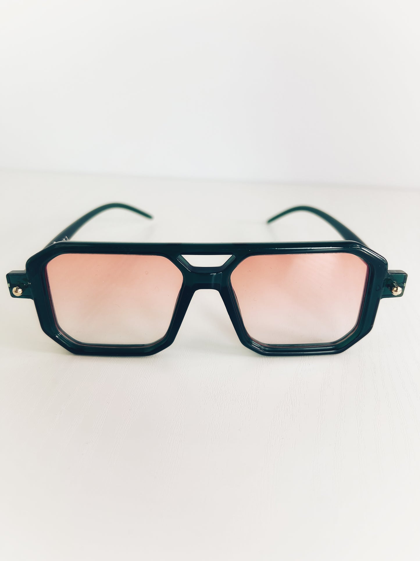 Retro green saulės akiniai