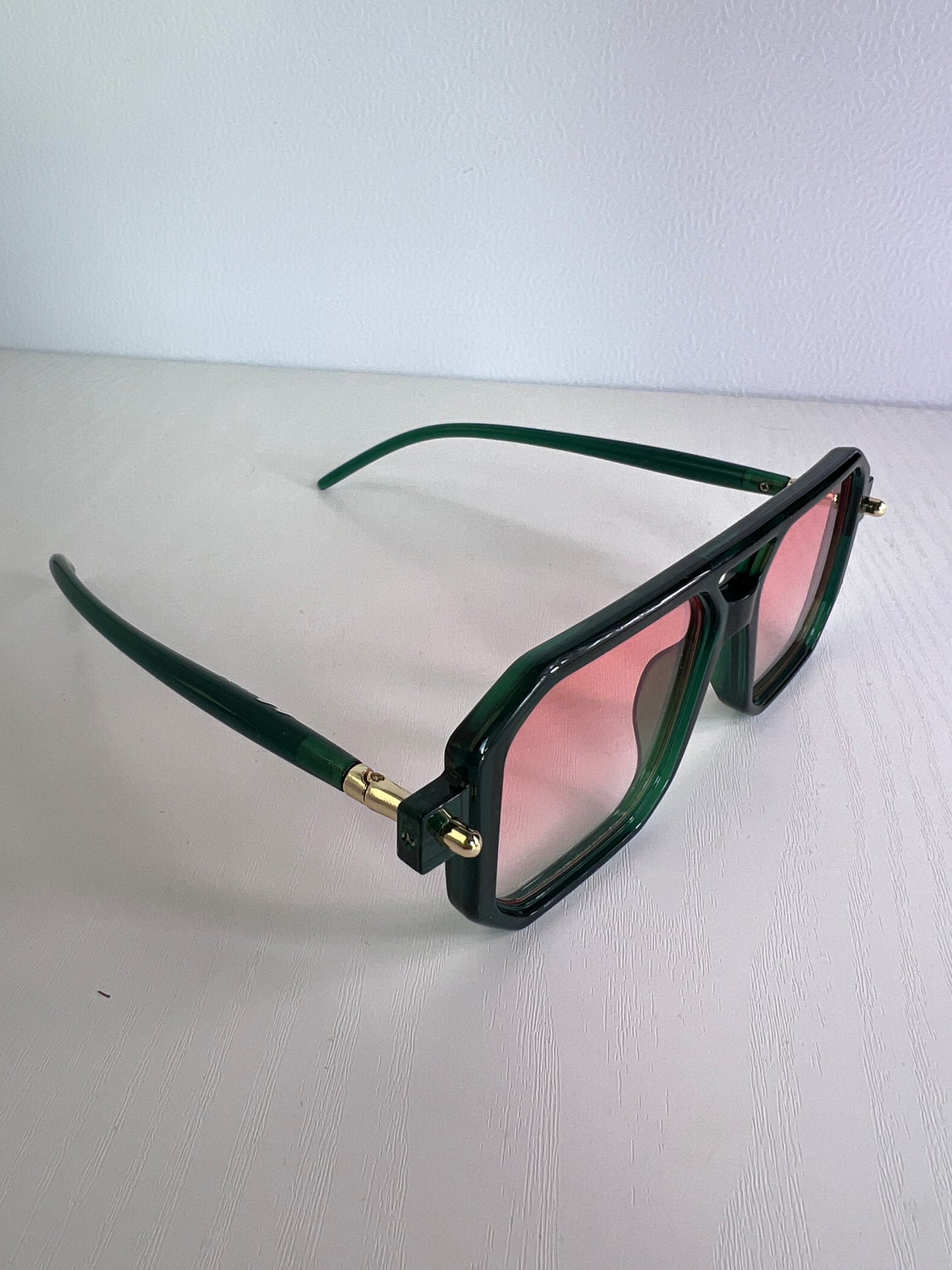 Retro green saulės akiniai