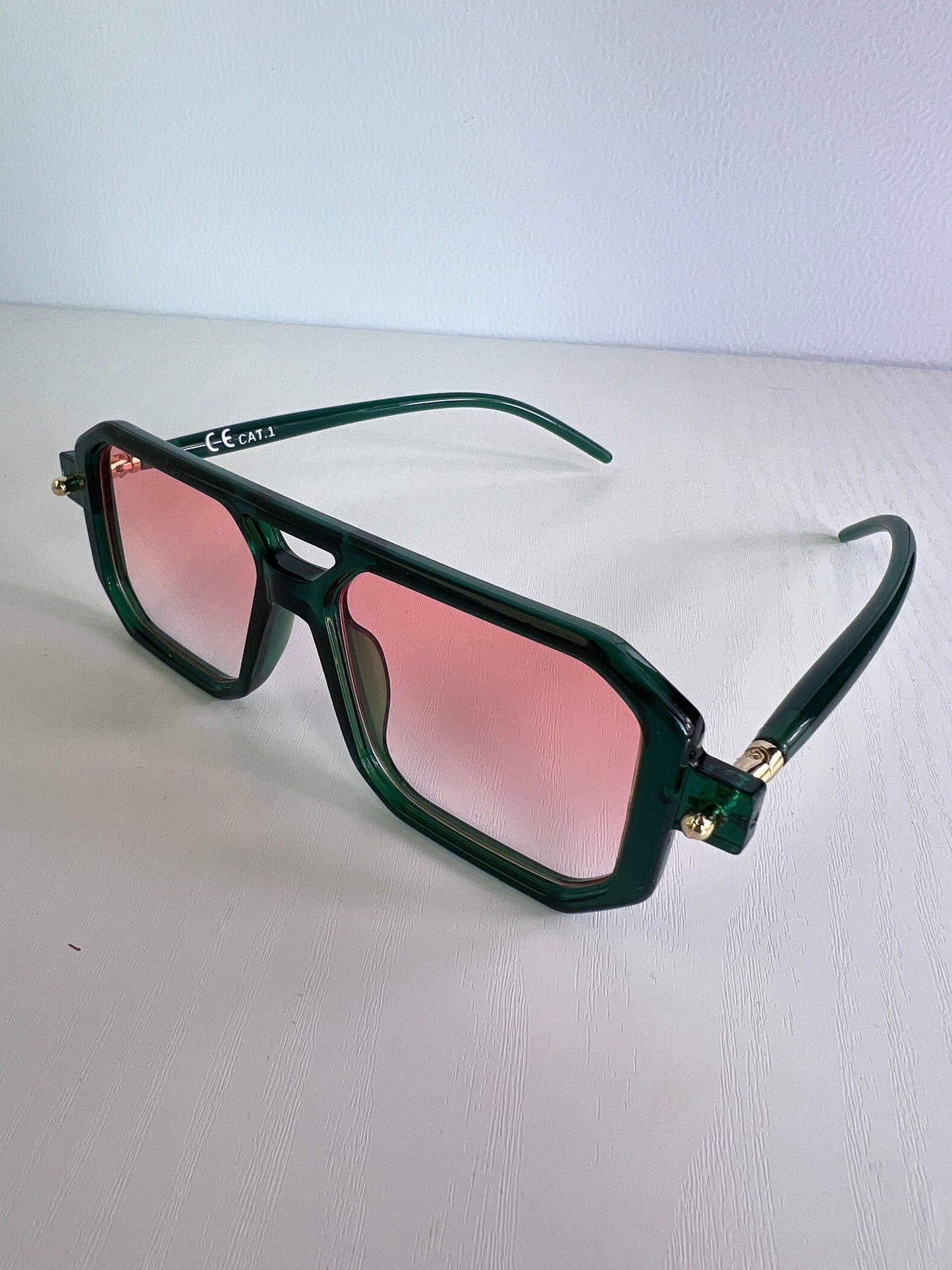Retro green saulės akiniai
