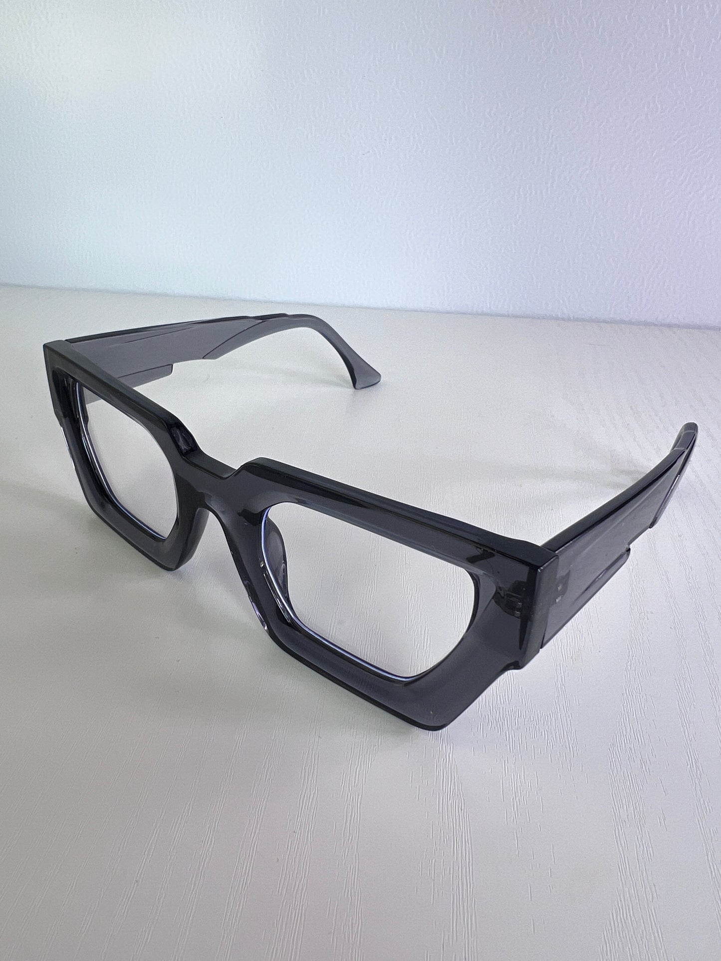 Retro black stilingi akiniai
